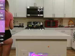 blondiewithanass's Live Sex Cam Show