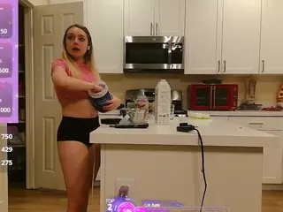 blondiewithanass's Live Sex Cam Show