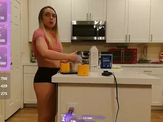 blondiewithanass's Live Sex Cam Show