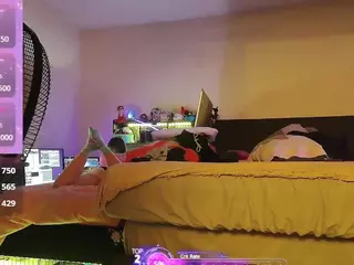 blondiewithanass's Live Sex Cam Show