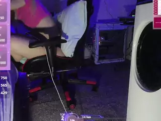 blondiewithanass's Live Sex Cam Show