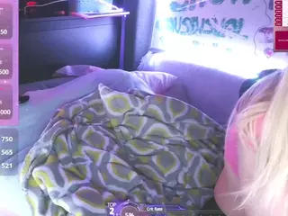 blondiewithanass's Live Sex Cam Show