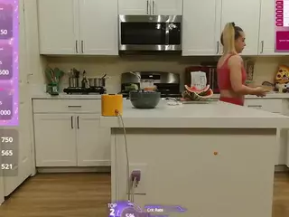 blondiewithanass's Live Sex Cam Show