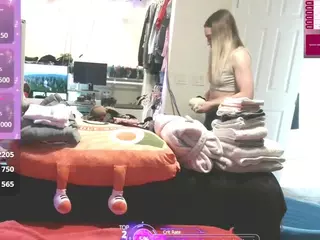 blondiewithanass's Live Sex Cam Show