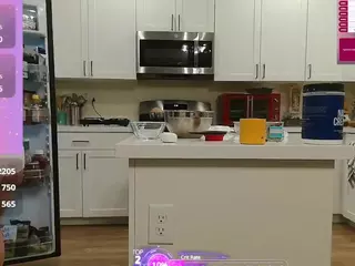 blondiewithanass's Live Sex Cam Show