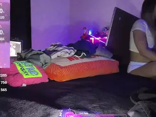 blondiewithanass's Live Sex Cam Show