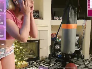 blondiewithanass's Live Sex Cam Show