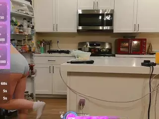 blondiewithanass's Live Sex Cam Show