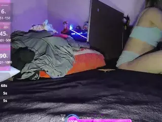 blondiewithanass's Live Sex Cam Show