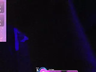 blondiewithanass's Live Sex Cam Show