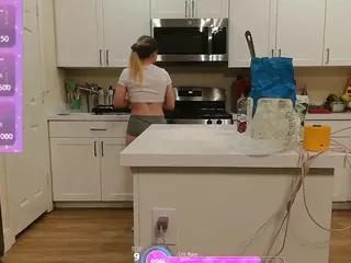 blondiewithanass's Live Sex Cam Show