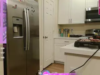 blondiewithanass's Live Sex Cam Show