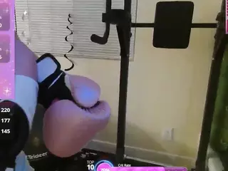 blondiewithanass's Live Sex Cam Show