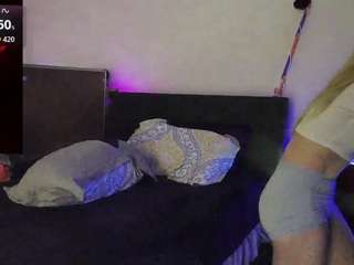 Live cam show with blondiewithanass