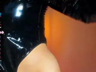 Isabella's Live Sex Cam Show