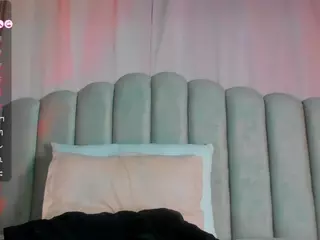 Isabella's Live Sex Cam Show