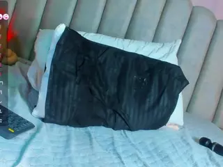 Isabella's Live Sex Cam Show