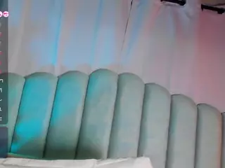 Isabella's Live Sex Cam Show