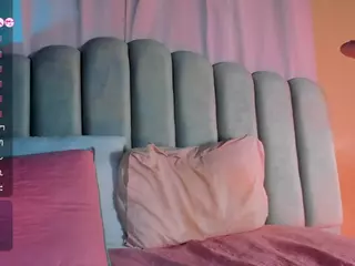 Isabella's Live Sex Cam Show