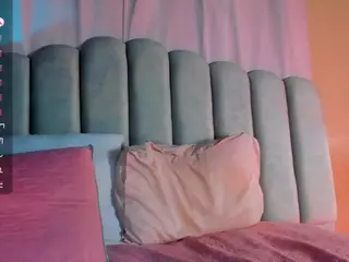 Isabella's Live Sex Cam Show
