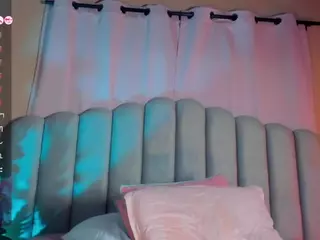 Isabella's Live Sex Cam Show