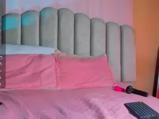 Isabella's Live Sex Cam Show