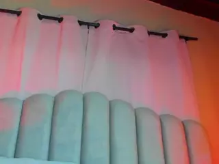 Isabella's Live Sex Cam Show