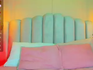 Isabella's Live Sex Cam Show