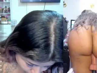 sara-seexy's Live Sex Cam Show
