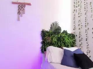 karlyee's Live Sex Cam Show