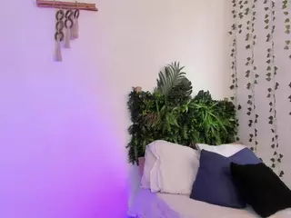karlyee's Live Sex Cam Show