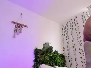 karlyee's Live Sex Cam Show