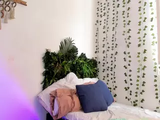 karlyee's Live Sex Cam Show
