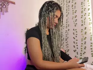 karlyee's Live Sex Cam Show