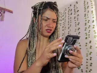 karlyee's Live Sex Cam Show