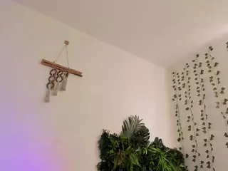 karlyee's Live Sex Cam Show