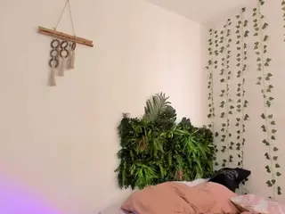 karlyee's Live Sex Cam Show