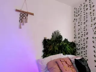 karlyee's Live Sex Cam Show