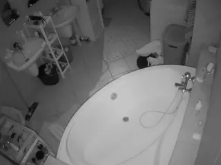 Julmodels Bathroom 1st Floor-1's Live Sex Cam Show