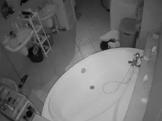 Julmodels Bathroom 1st Floor-1's Live Sex Cam Show