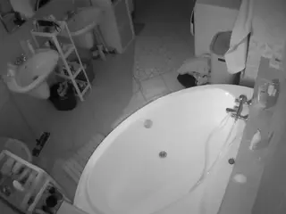 Julmodels Bathroom 1st Floor-1's Live Sex Cam Show