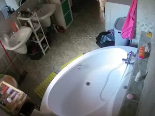 Julmodels Bathroom 1st Floor-1's Live Sex Cam Show