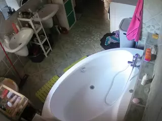 Julmodels Bathroom 1st Floor-1's Live Sex Cam Show