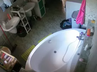 Julmodels Bathroom 1st Floor-1's Live Sex Cam Show
