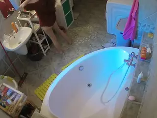 Julmodels Bathroom 1st Floor-1's Live Sex Cam Show
