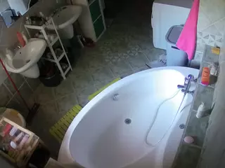 Julmodels Bathroom 1st Floor-1's Live Sex Cam Show