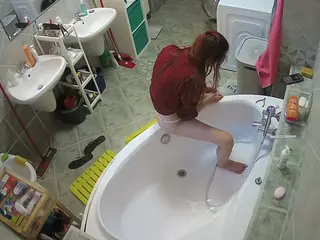 Julmodels Bathroom 1st Floor-1's Live Sex Cam Show