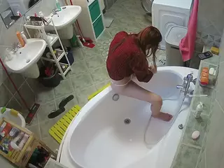 Julmodels Bathroom 1st Floor-1's Live Sex Cam Show