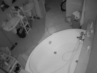 Julmodels Bathroom 1st Floor-1's Live Sex Cam Show
