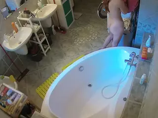 Julmodels Bathroom 1st Floor-1's Live Sex Cam Show